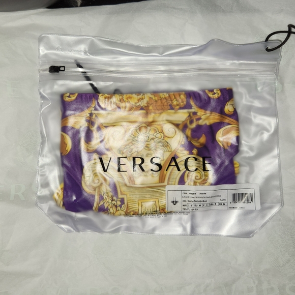 Barocco Print Swimwear - Picture 1 of 5